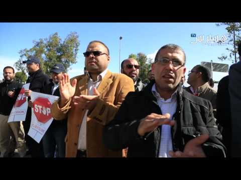 بالفيديو شاهد محتجون ضد الطرق السيارة