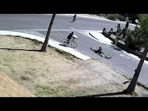 شاهد فتاة تدهس صديقها وتهرب عقب علمها بإصابته بالإيدز