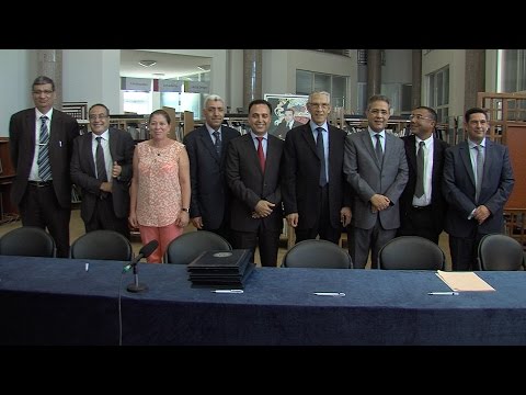 شاهد التوقيع في الرباط على اتفاق شراكة بين المؤسسات وum5