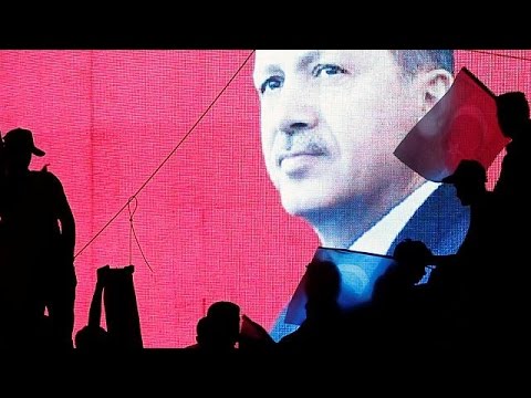 تواصل الإعتقالات وغولن يتهم إردوغان بافتعال الإنقلاب