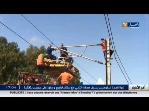 بالفيديو مشاهد من اخلاء السكة الحديدية من آثار اصطدام القطارين