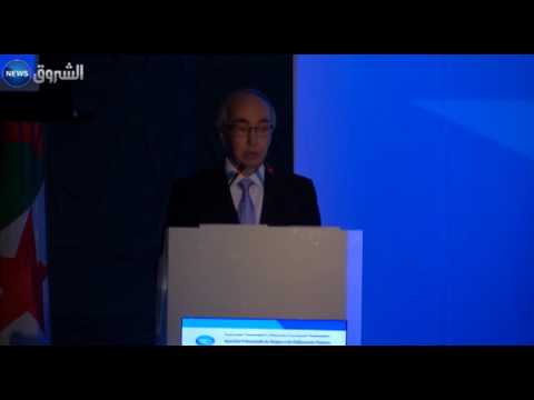 شاهد الجزائريون يسددون فواتيرهم عبر الإنترنت