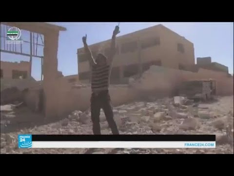 بالفيديو شن غارات جوية على مدرسة في إدلب في جريمة حرب جديد