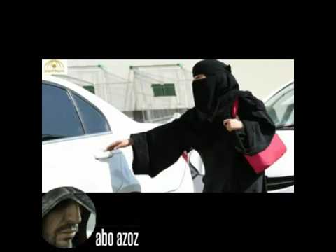 شاهد سائق يعتدي على امرأة بأحد الشوارع الضيقة في السعودية