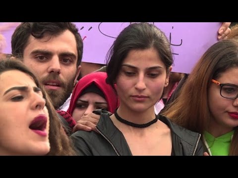 بالفيديو صراع للأمّهات مع المحاكم الدينية من أجل حضانة أطفالهن في لبنان