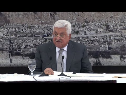 الرئيس الفلسطيني محمود عباس يعلن تجميد الاتصالات مع إسرائيل