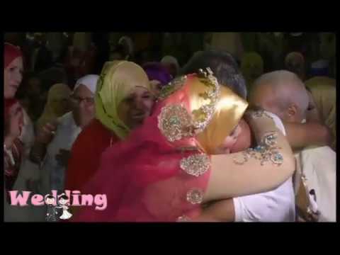 فرحة عروس فاجأها شقيقها المهاجر بالعودة لحضور زفافها