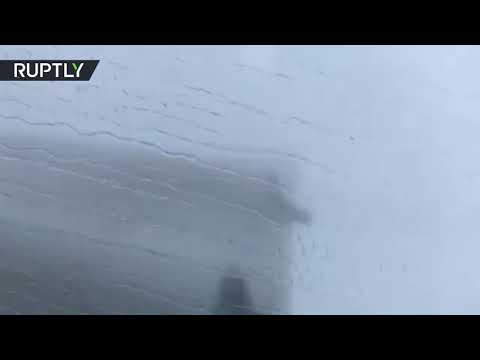 طائرة بحث أميركية تقلع عبر إعصار إيرما