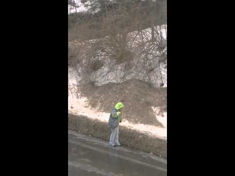 شارع لزق يرفض المشي عليه