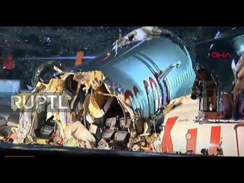 مباشر من مكان تحطم الطائرة التركية في اسطنبول