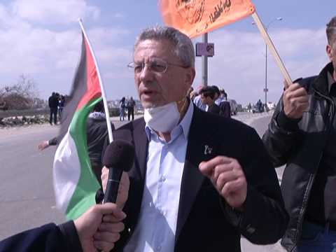 شاهد فلسطينيون يُنظمون مسيرات مناهضة للاستيطان