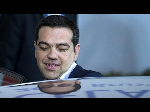 كبار مسؤولي منطقة اليورو يناقشون احتمالات إفلاس اليونان