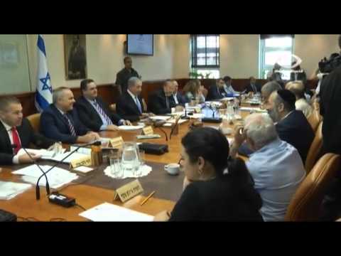 تسريبات إعلامية حول توجه أبو مرزوق إلى قطر