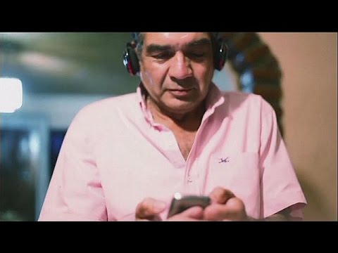 بالفيديو تطبيق جديد لمساعدة المصابين بضعف السمع