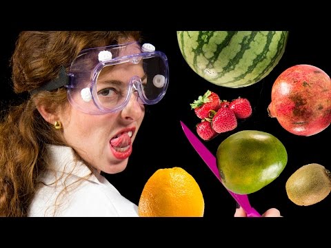 شاهد6 طرق خاطئة لتناول الفاكهة