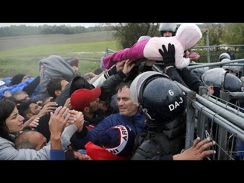 آلاف المهاجرين تقطعت بهم السبل في صربيا
