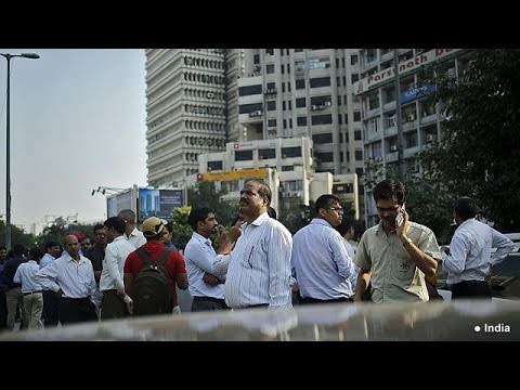شاهدقتلى ومصابون في هزة أرضية تضرب باكستان