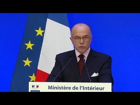شاهدإغلاق 3 مساجد في فرنسا والمداهمات تتضاعف