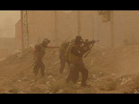 فيديو 200 متر تفصل داعش عن القوات العراقية في الرمادي