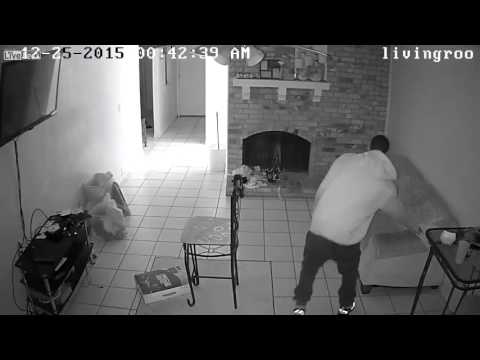 شاهد سرقة منزل أثناء نوم مالكه