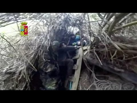 شاهد القبض على زعيمي مافيا في إيطاليا