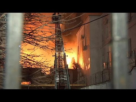شاهد مقتل 12 شخصًا في حريق بورشة خياطة شرقي موسكو