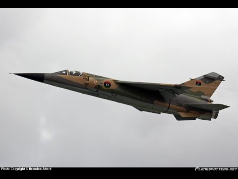 شاهد سلاح الجو الليبي يشنّ غارات تستهدف 15 متطرفًا شرق البلاد