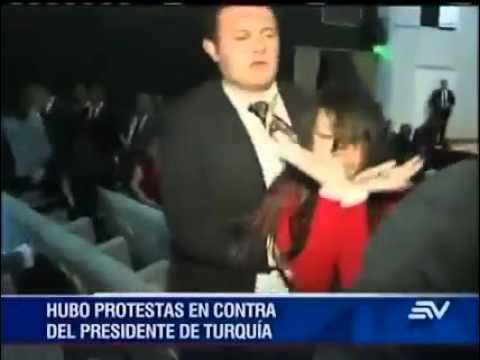 بالفيديو حراس أردوغان يكسرون أنف فتاة في الإكوادور