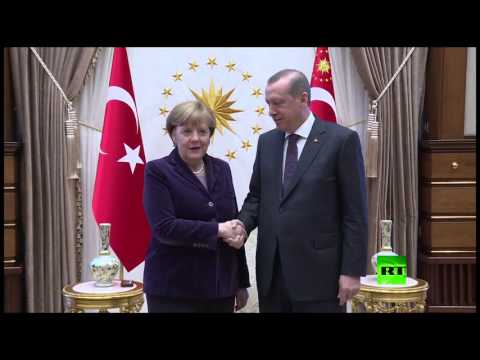 فيديو ميركل توجِّه سؤالًا إلى الرئيس التركي أردوغان