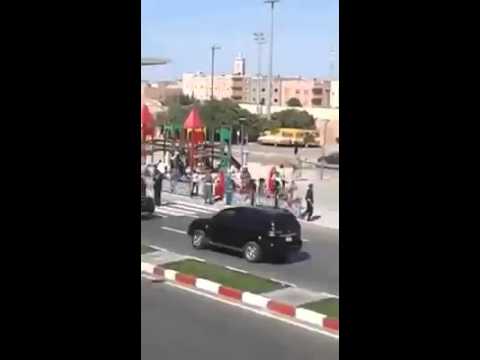 بالفيديوجديد حول الفتاة التي اعترضت موكب الملك 
