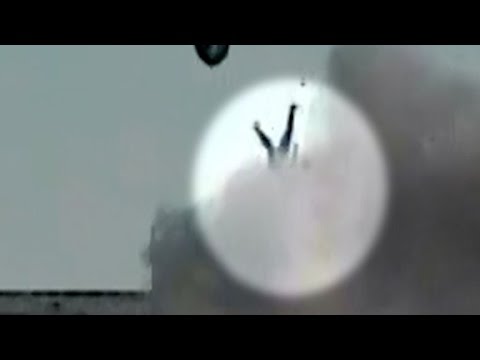 فيديو لحظة تطاير مشتبه به عقب انقلاب سيارته