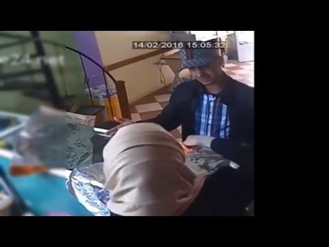 شاهد كاميرا المراقبة تصور لصا خطيرا