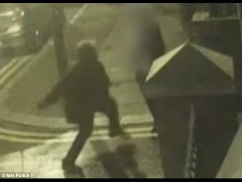 لص يعتدي بالضرب على فتاة حاولت مقاومته