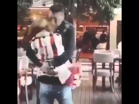 شاهد شاب وفتاة يلتقيان بعد 5 سنوات حب على الـفيس بوك